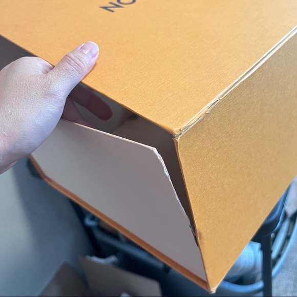 SOLD Louis Vuitton NeoNoe MM in Poppy Red - Picture 12 of 13